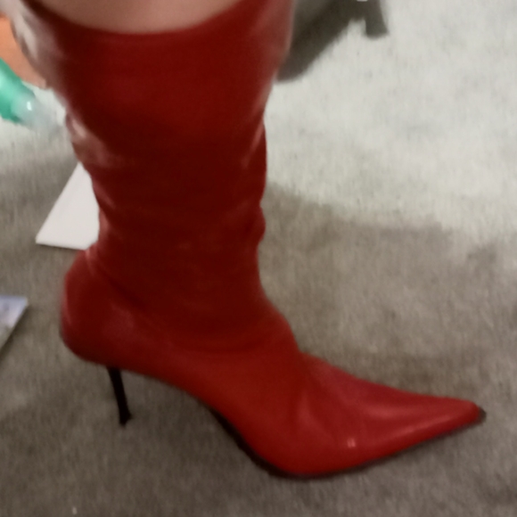 Shoes - Picture 8 of 8